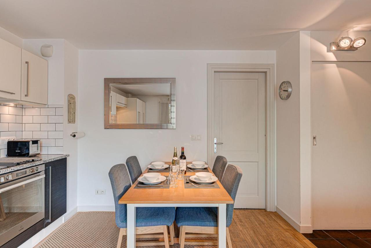 Apartment Cosmiques - Alpes Travel - Central Chamonix - Sleeps 4 Bagian luar foto