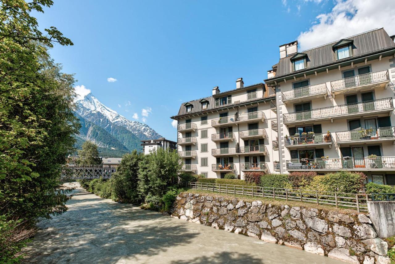 Apartment Cosmiques - Alpes Travel - Central Chamonix - Sleeps 4 Bagian luar foto