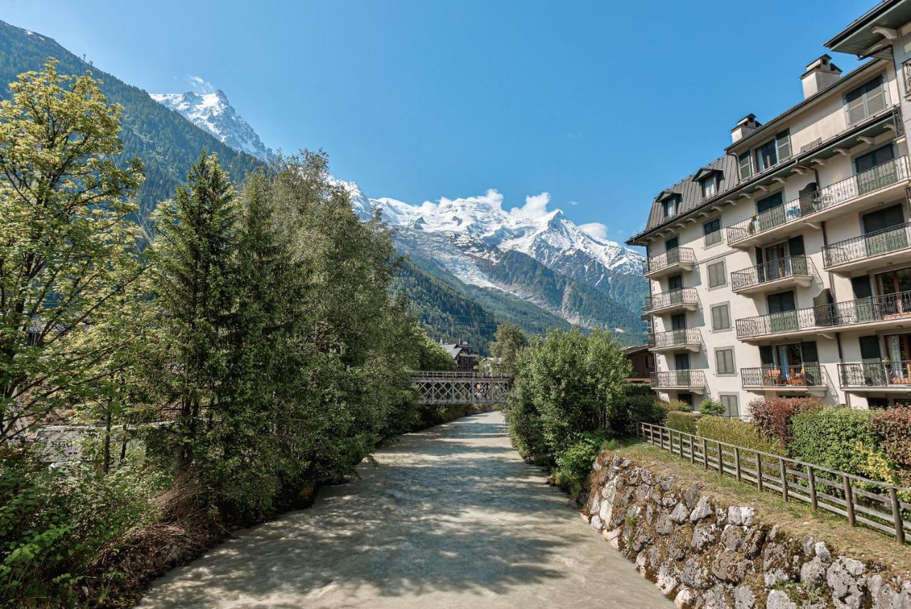Apartment Cosmiques - Alpes Travel - Central Chamonix - Sleeps 4 Bagian luar foto