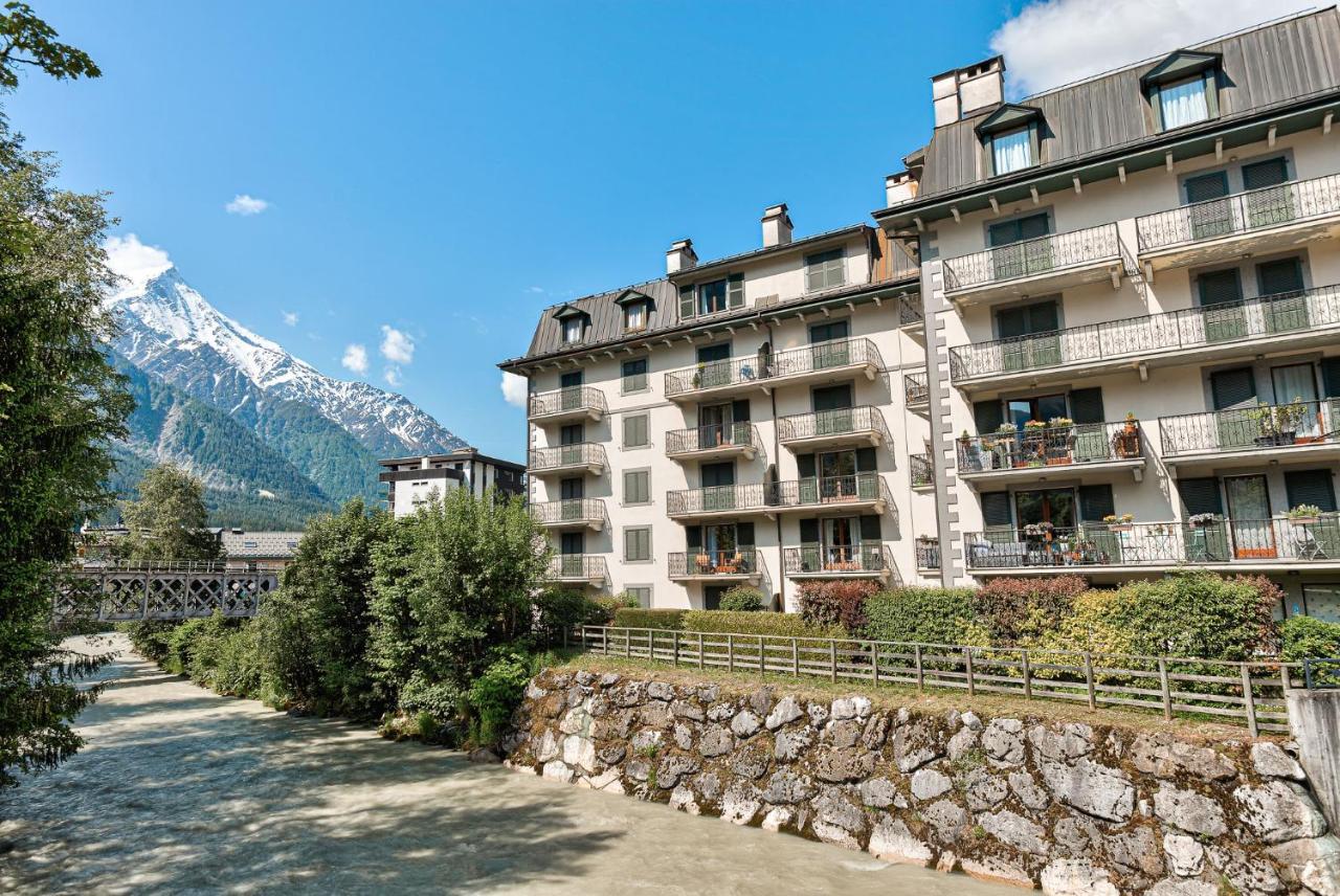 Apartment Cosmiques - Alpes Travel - Central Chamonix - Sleeps 4 Bagian luar foto