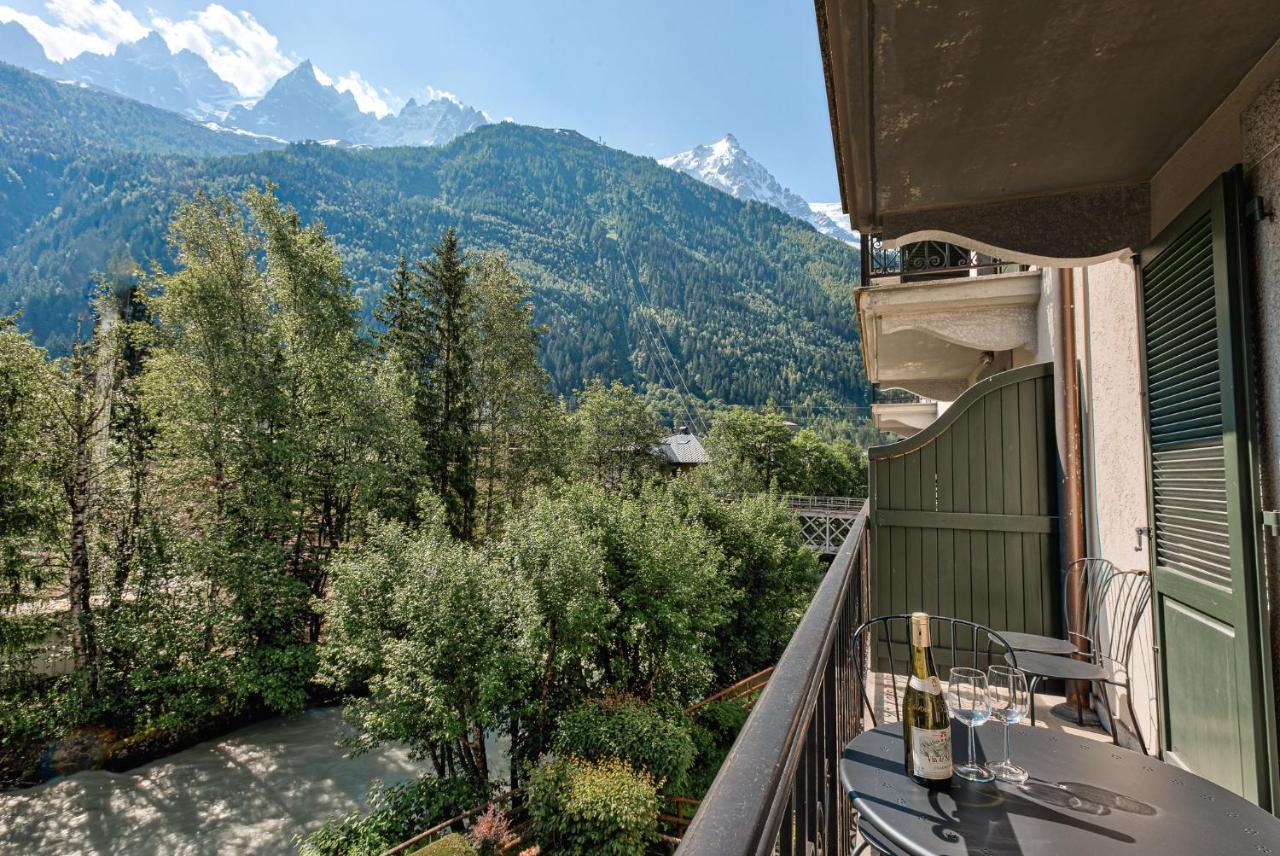 Apartment Cosmiques - Alpes Travel - Central Chamonix - Sleeps 4 Bagian luar foto